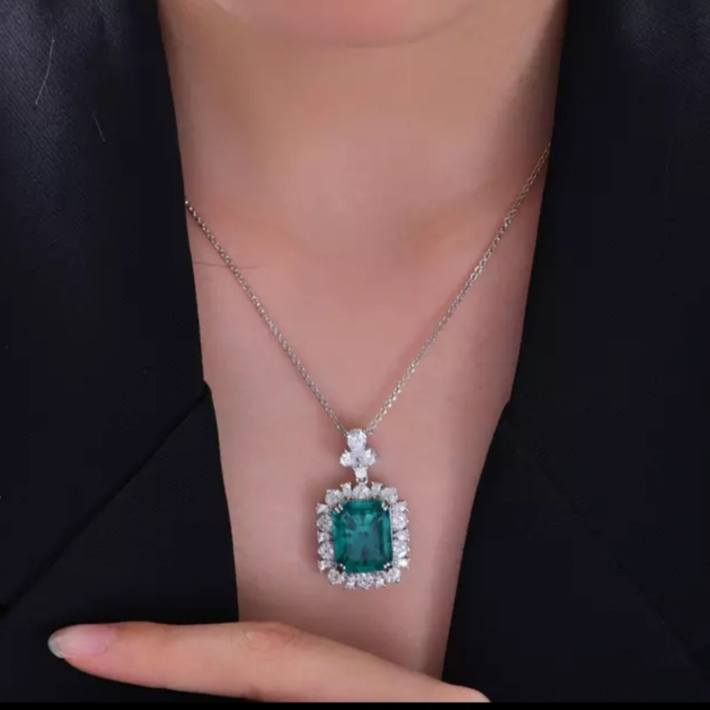 Elegant Luxury 2022 Simulated Emerald 12mmx 15mm High Carbon Zircon 925